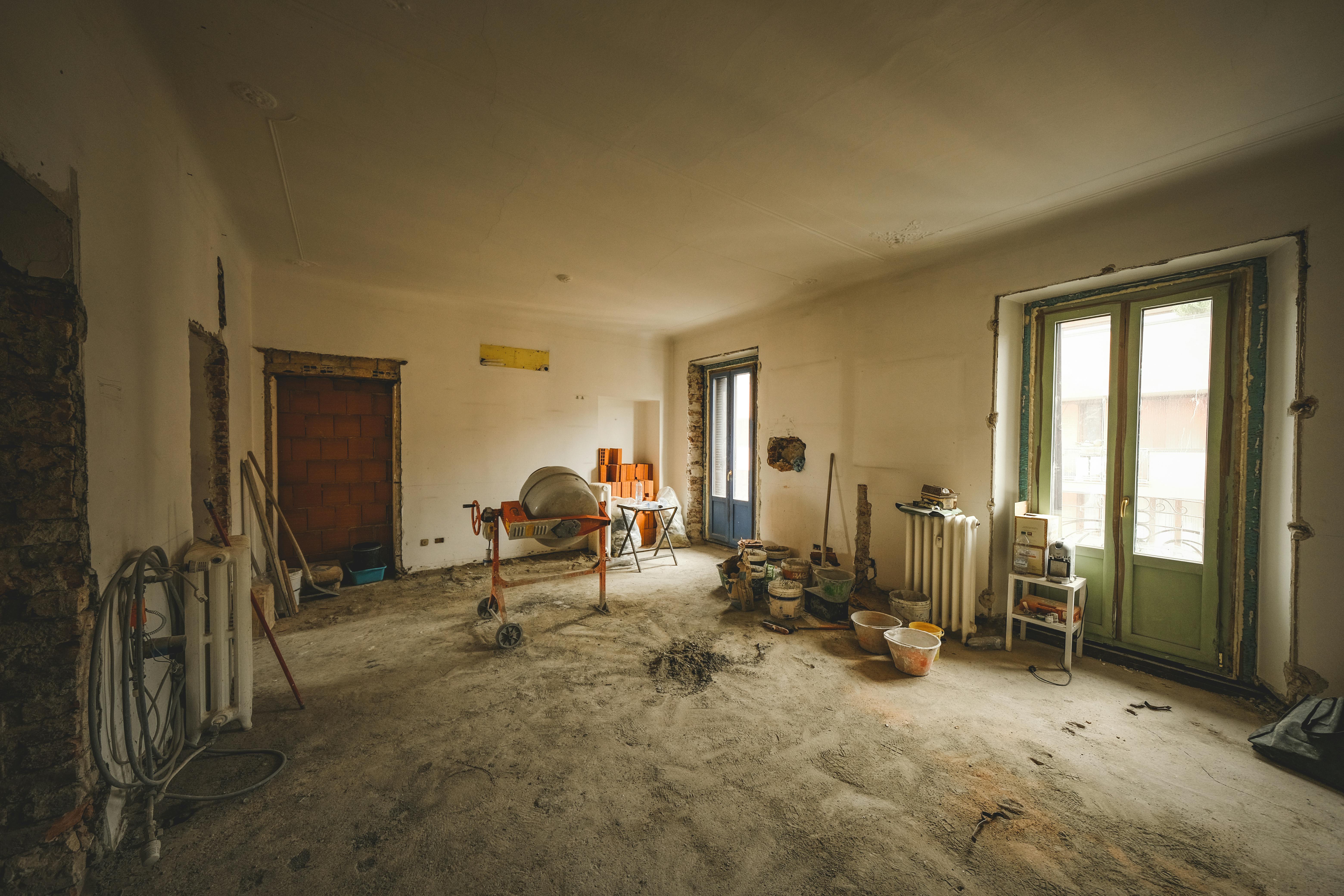 Avant — Intérieur brut